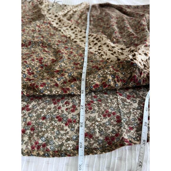 Gigio Plus Floral Surplice Top – Size 2XL (NWT)
Crossover Boho Cottagecore - Picture 8 of 8